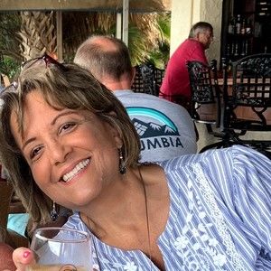 Meet your Posher, Dana